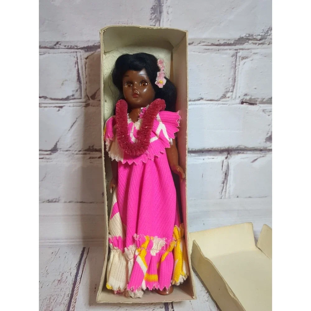 Vintage 1960's Elsie Denney‎ Hawaiian Doll With Original Box